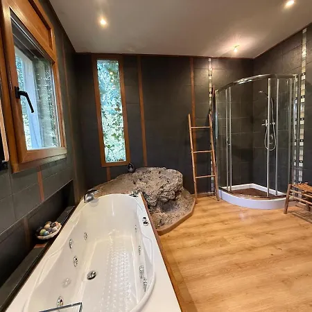 Cal Sere, Casa Grande Con Jardin En Entorno Natural Montblanc